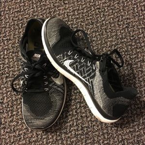 Black/Gray Nike Free Flyknit 4.0